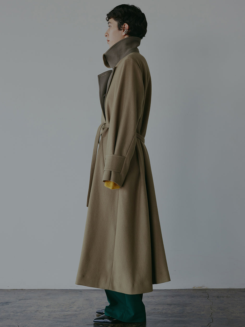 EDGE FLARE WOOL COAT