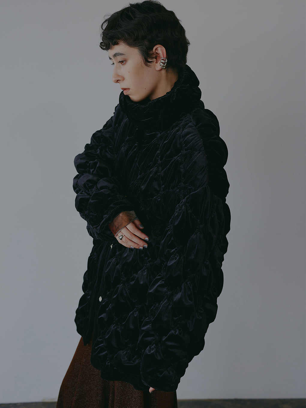 アメリヴィンテージVELOUR QUILTING BLOUSON Ameri（アメリ）の「VELOUR QUILTING STAND COLLAR BLOUSON（ブルゾン