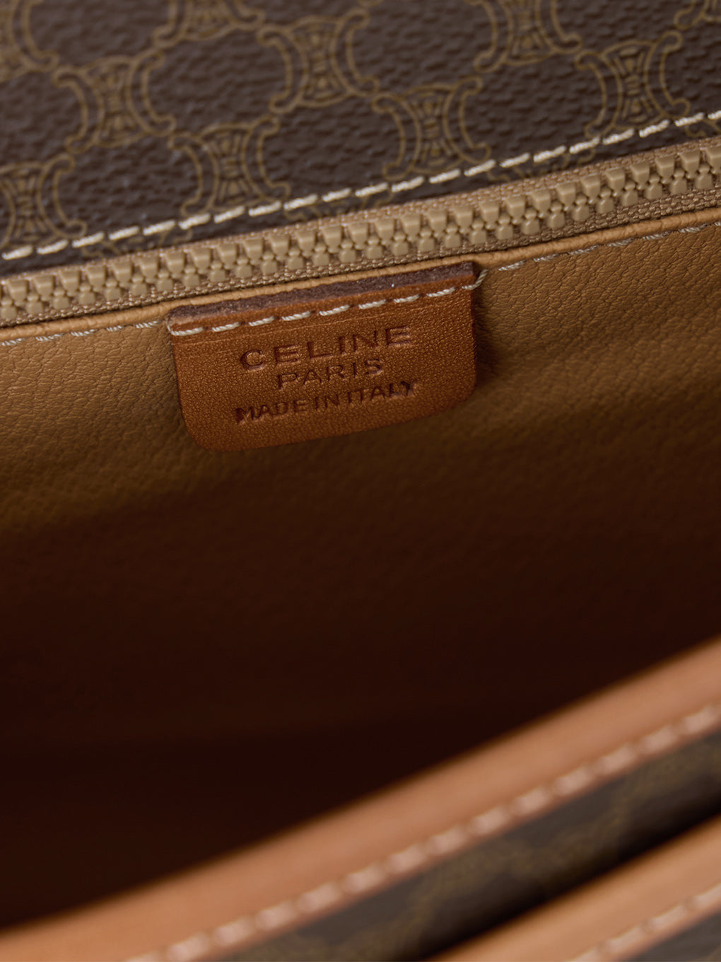 CELINEマカダム柄ベルトショルダーバッグ