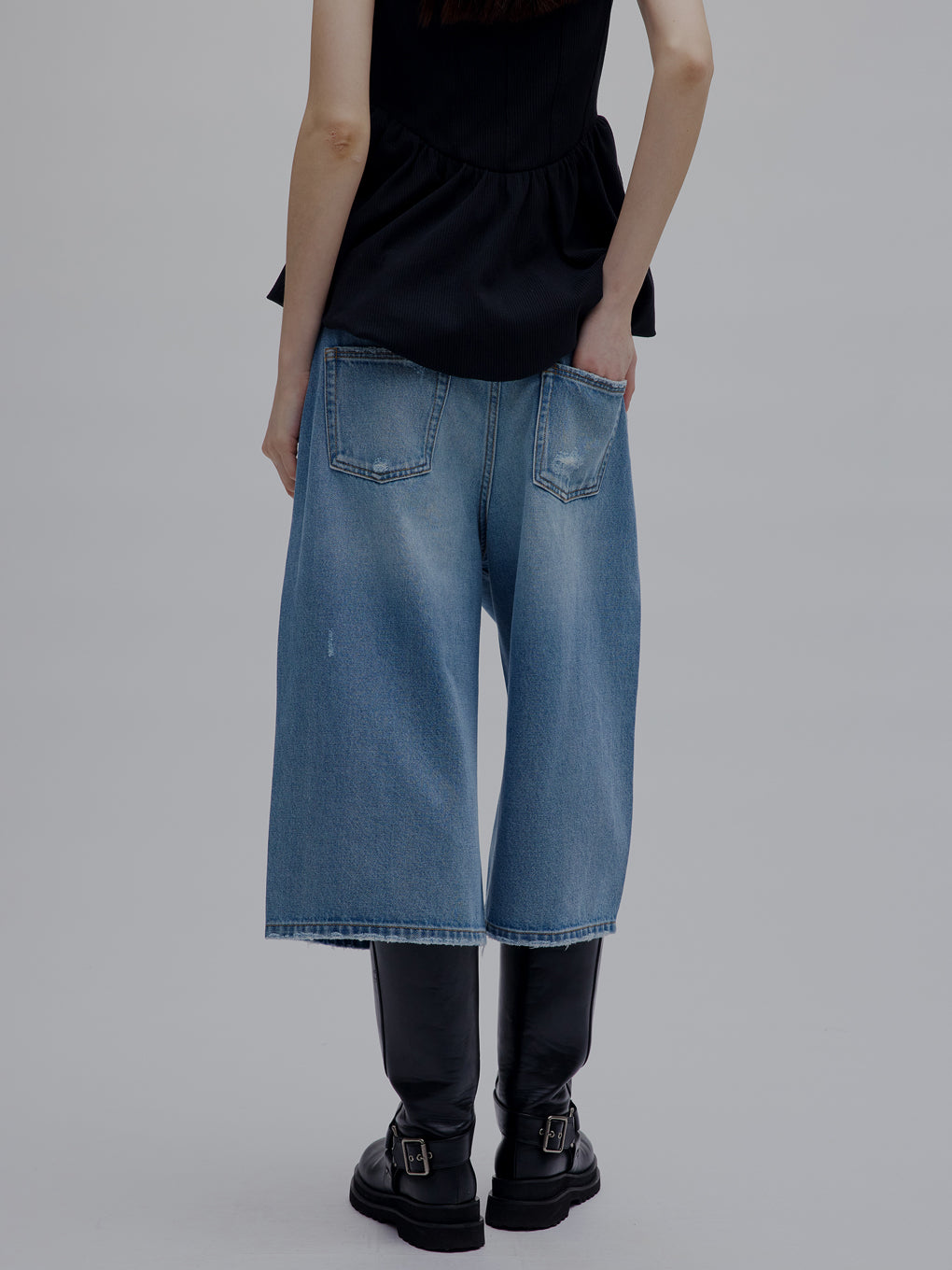 LOOSE DENIM HALF PANTS
