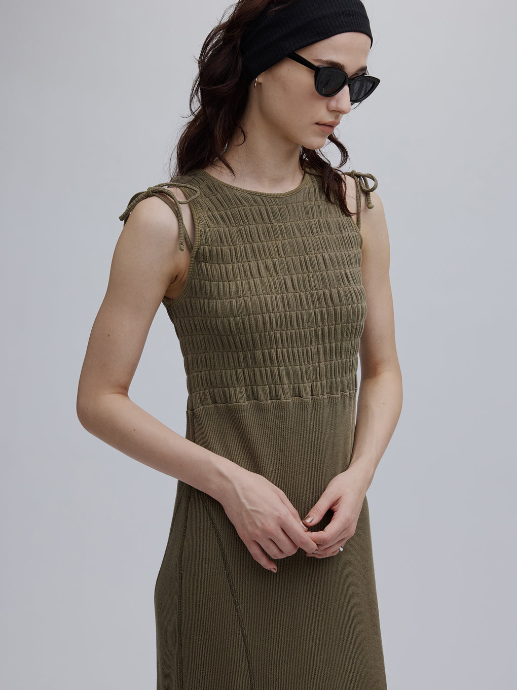 PIGMENT SHIRRING CUT DRESS