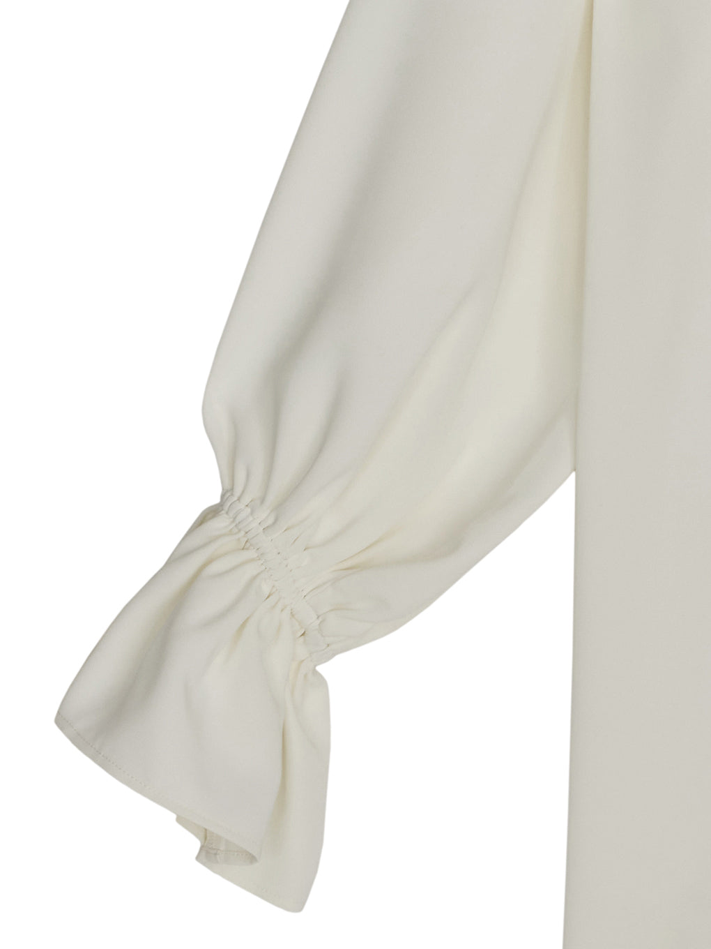 BACK HEART DESIGN OVER BLOUSE