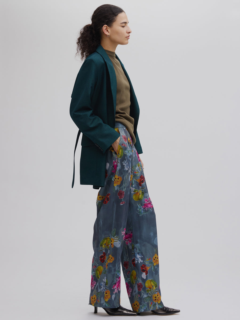UND GRACE JACQUARD PRINT PANTS