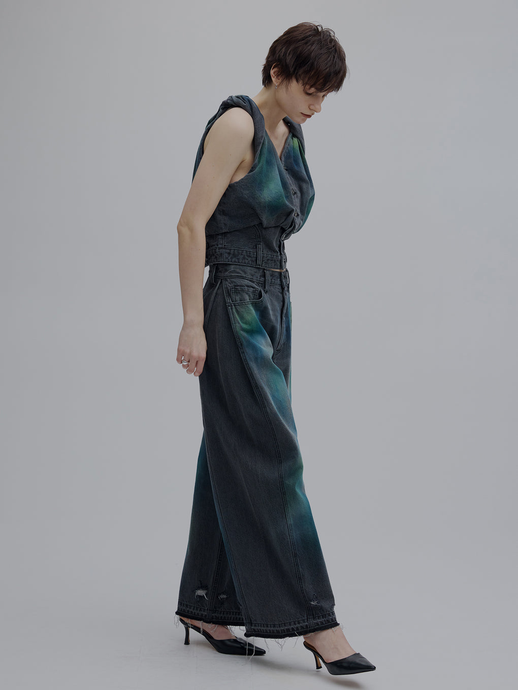 TWIST SHOULDER PAINT DENIM TOP