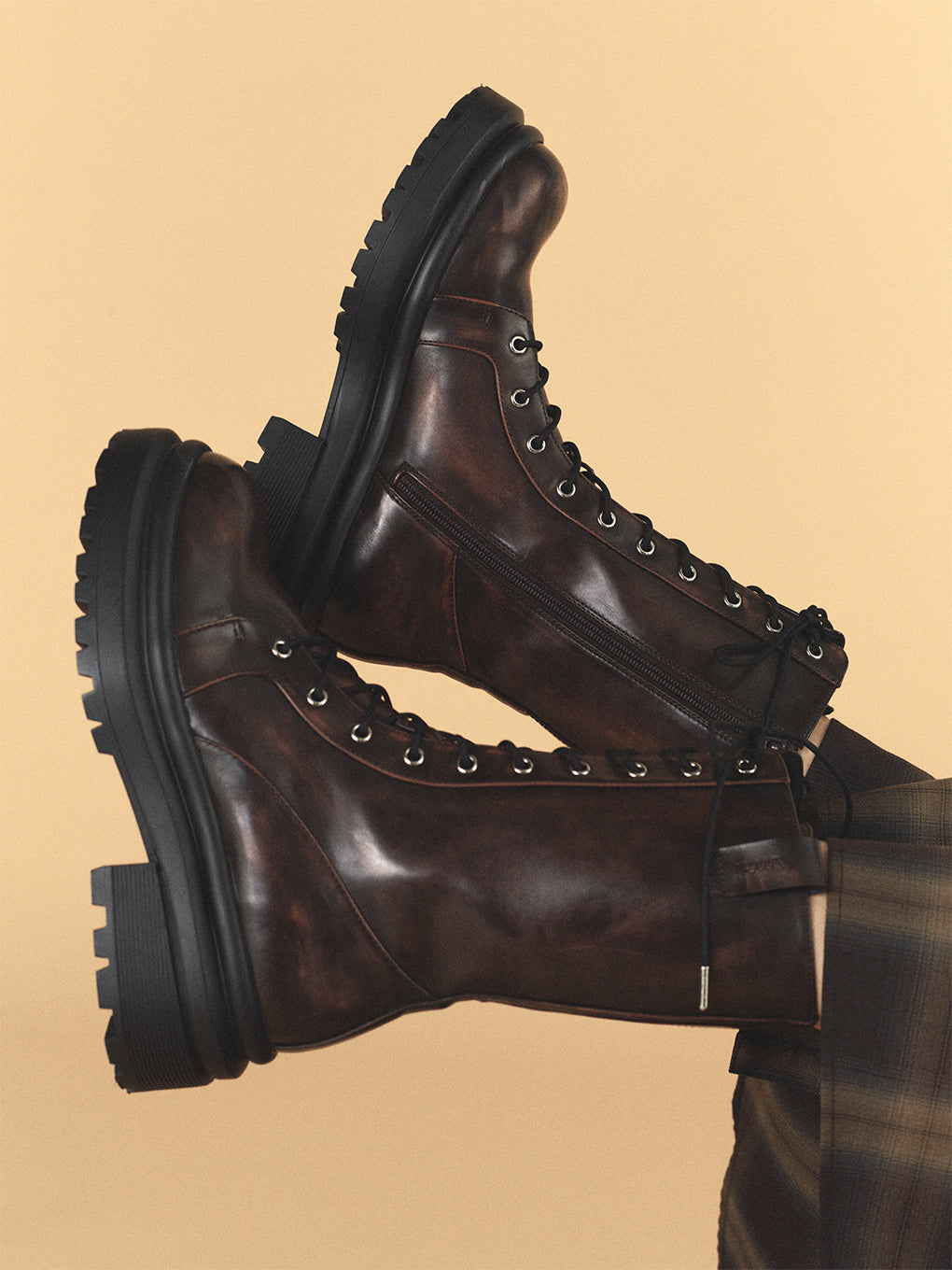 LACE UP TANK SOLE BOOTS