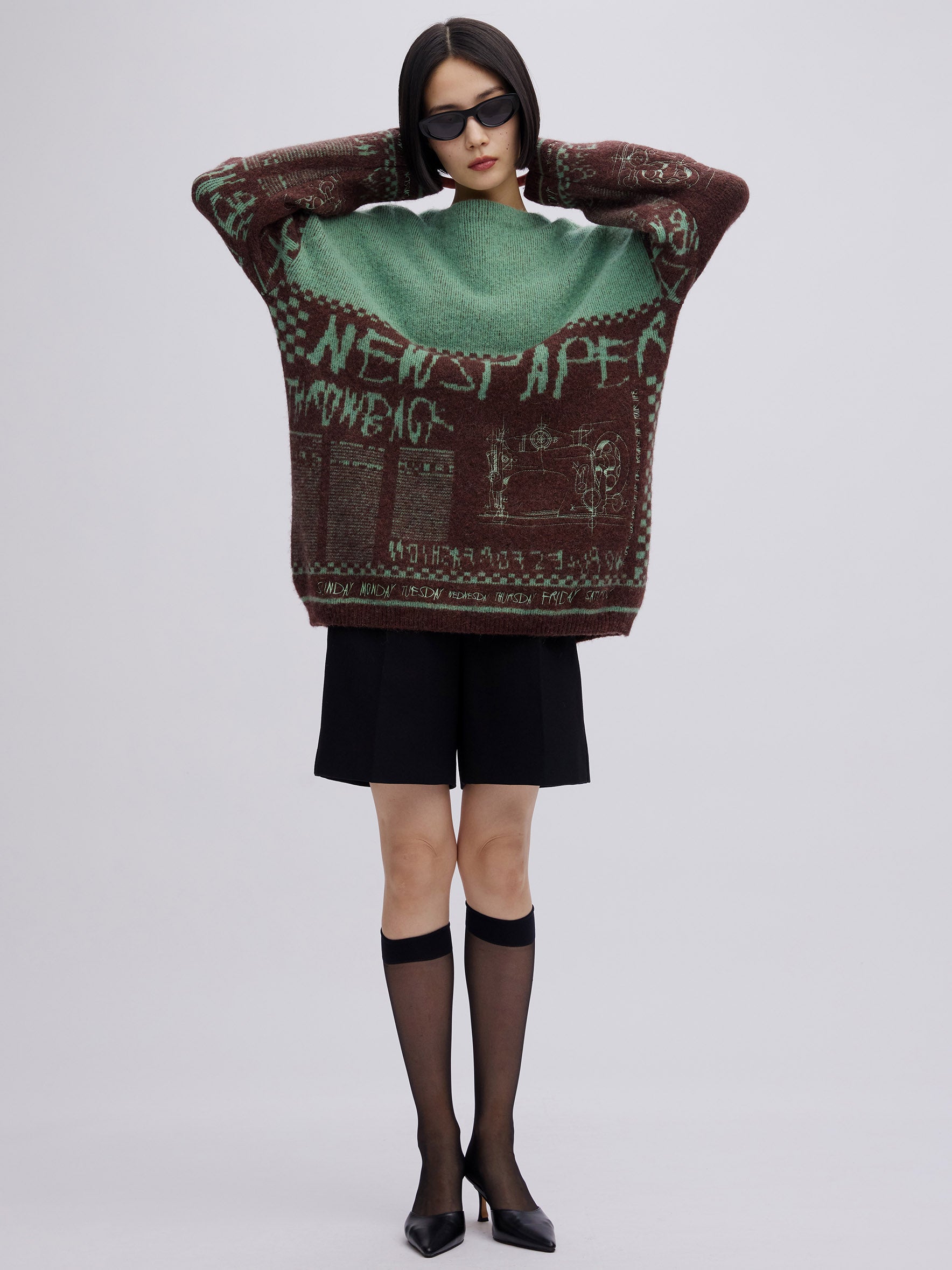 NEWS PAPER JACQUARED KNIT TOP