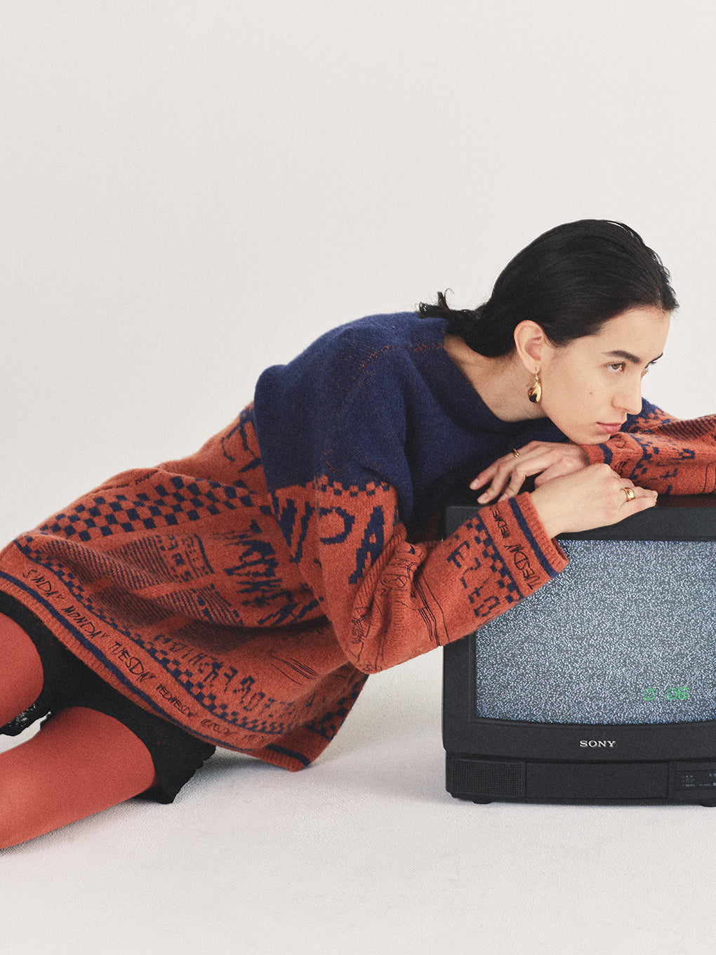 NEWS PAPER JACQUARED KNIT TOP