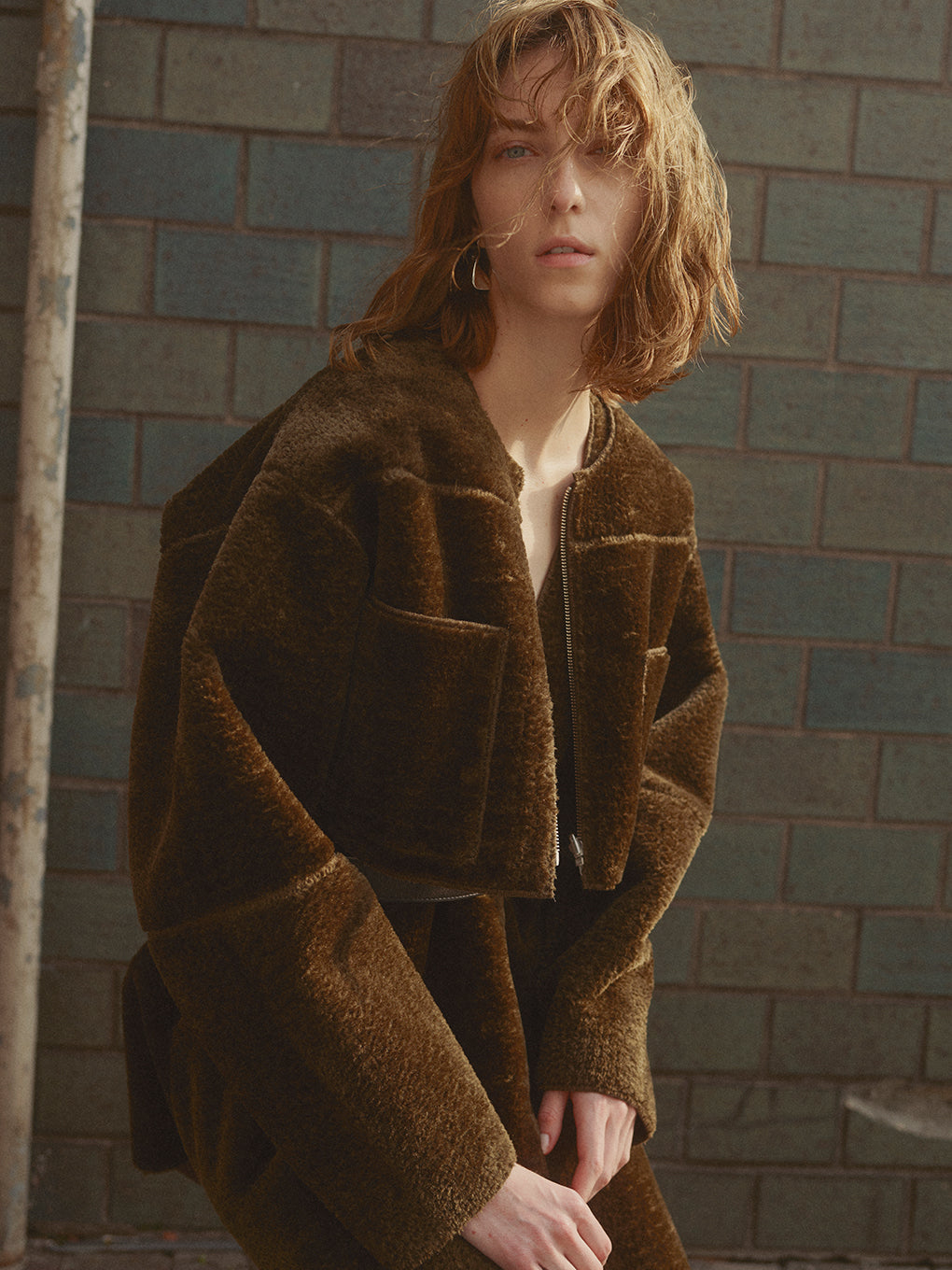 BOA COLLARLESS REVERSIBLE SHORT JACKET