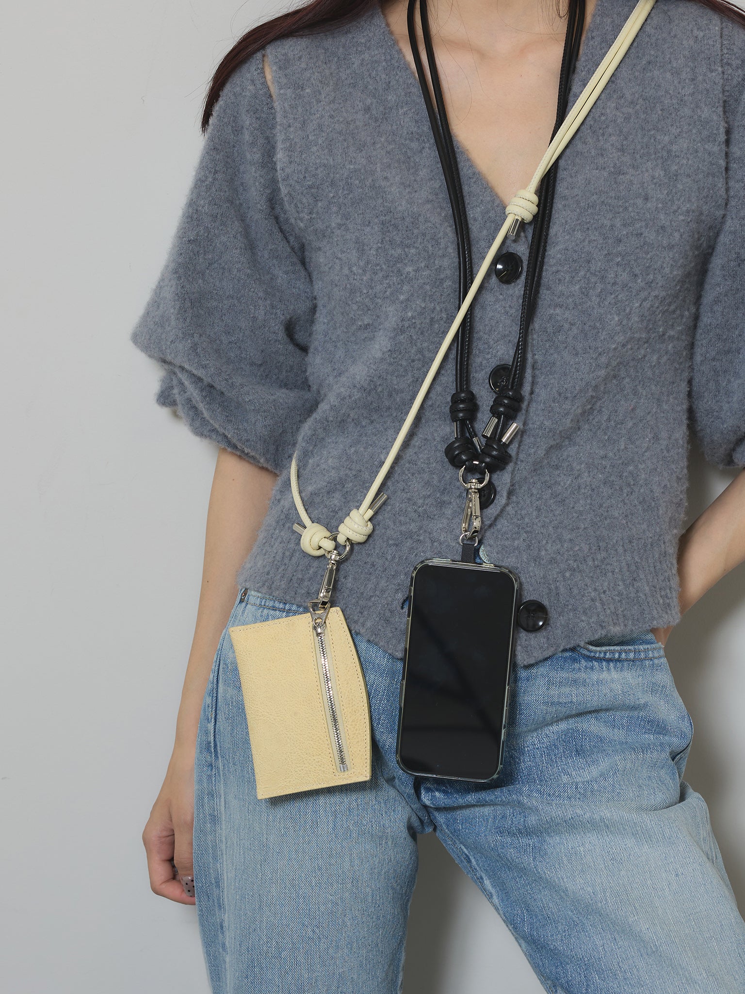 ITTI HERRIE PHONE STRING