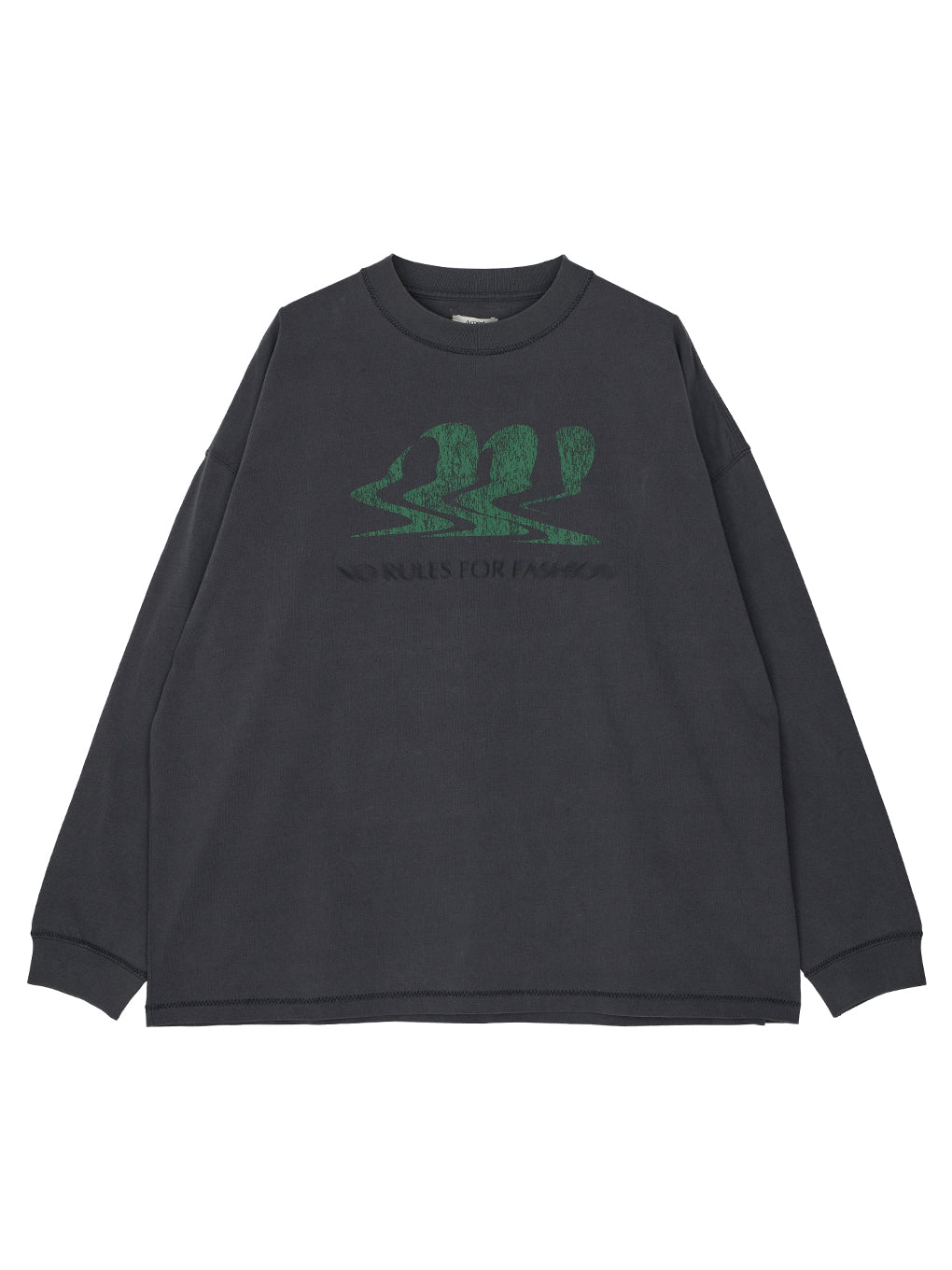 AM LOGO OVER LONG TEE