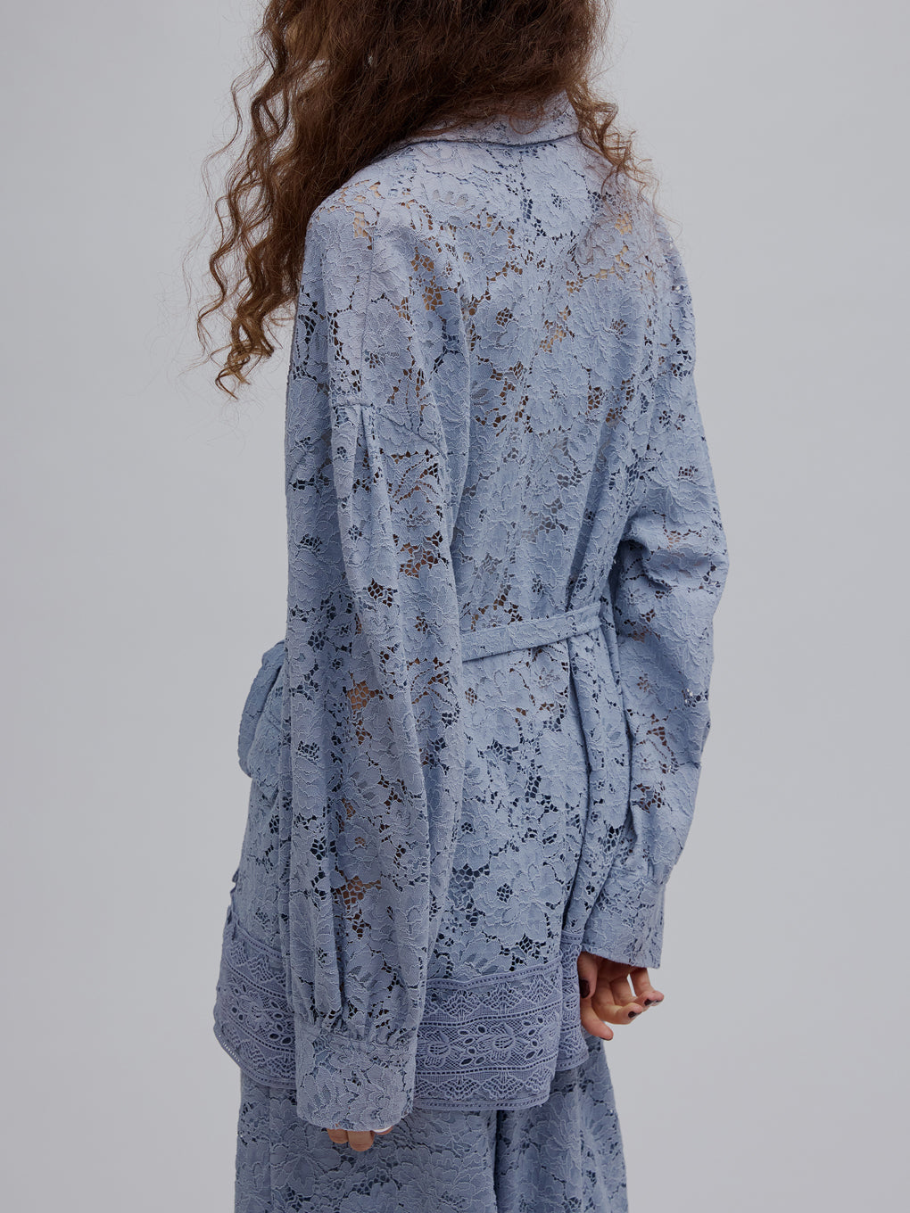TUCK SLEEVE LACE JACKET