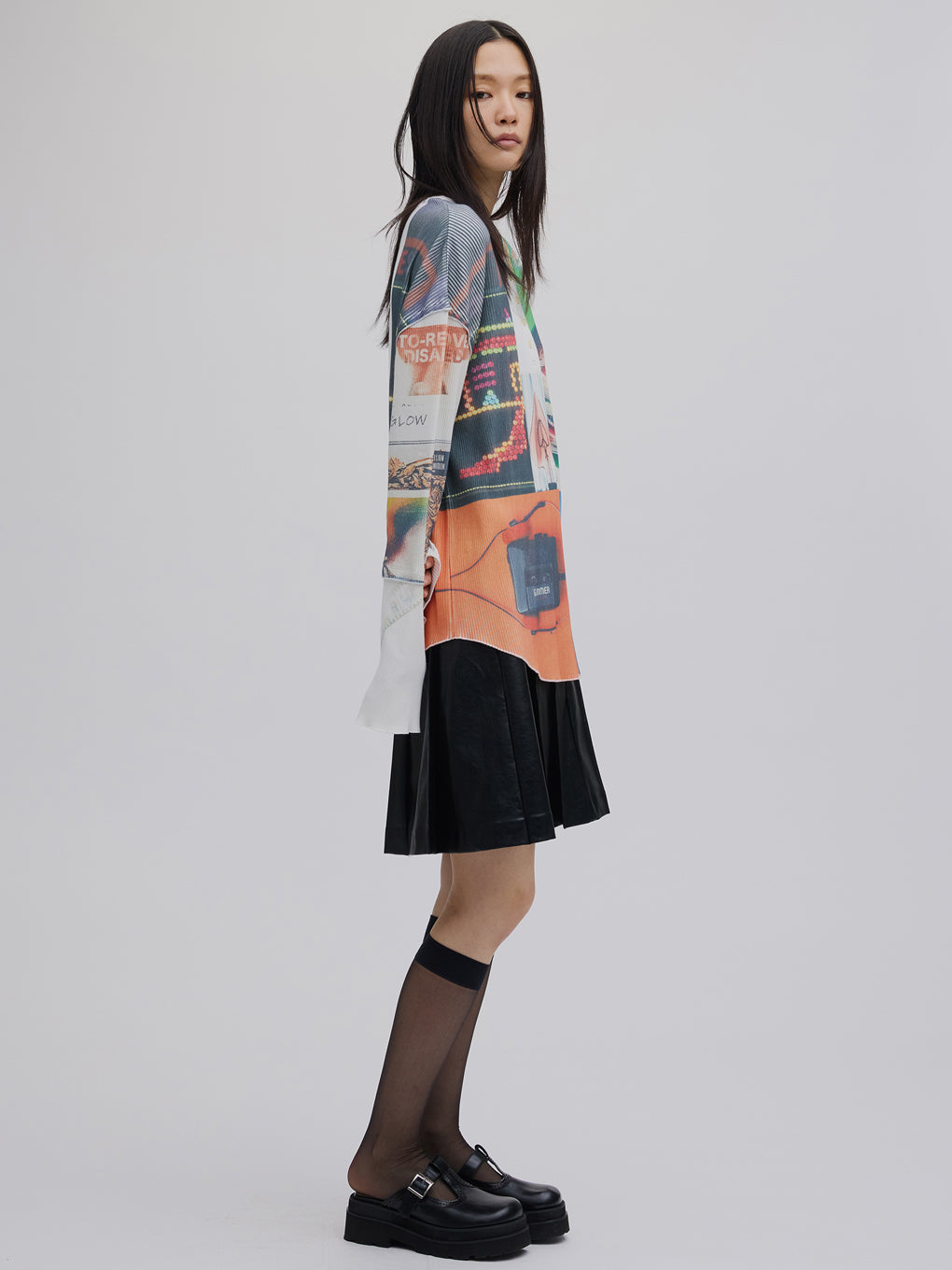 EMOTIONAL COLLAGE RIB TOP