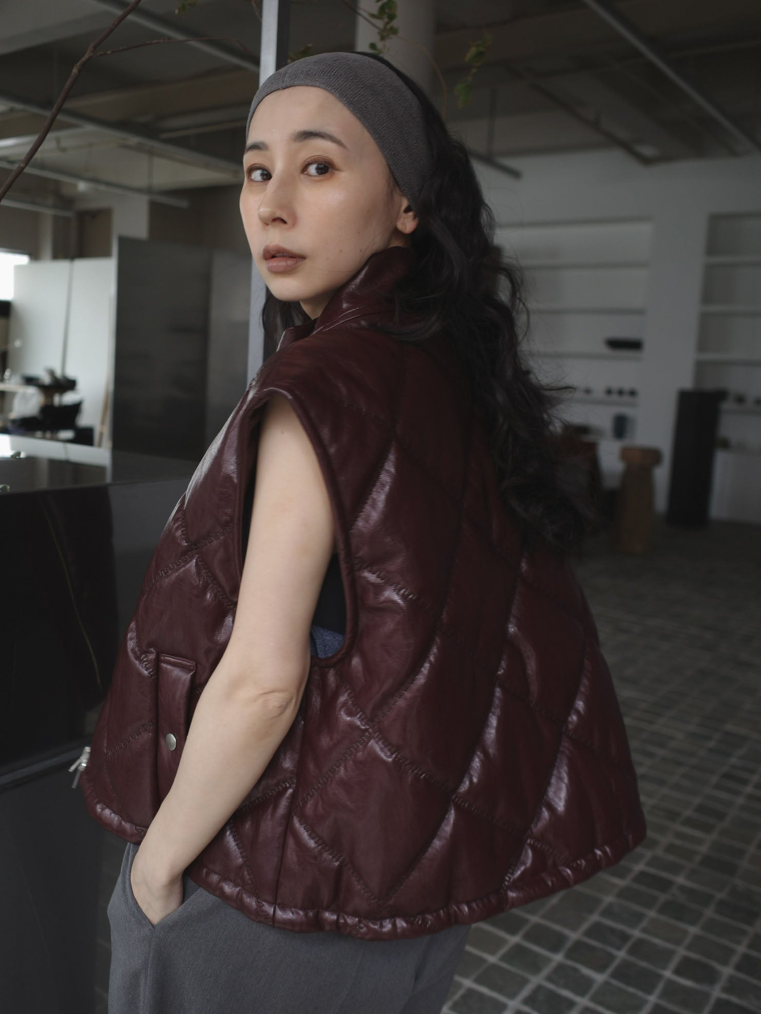 SYNTHETIC LEATHER QUILTING MINI VEST