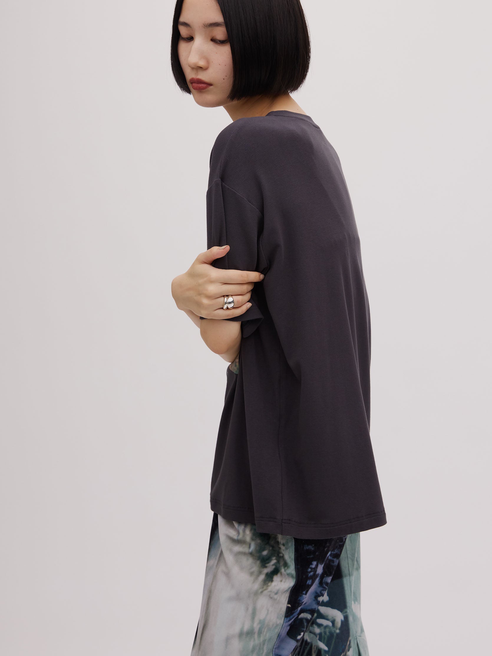 Silvia Conde Oliván×Ameri OVERSIZE TEE