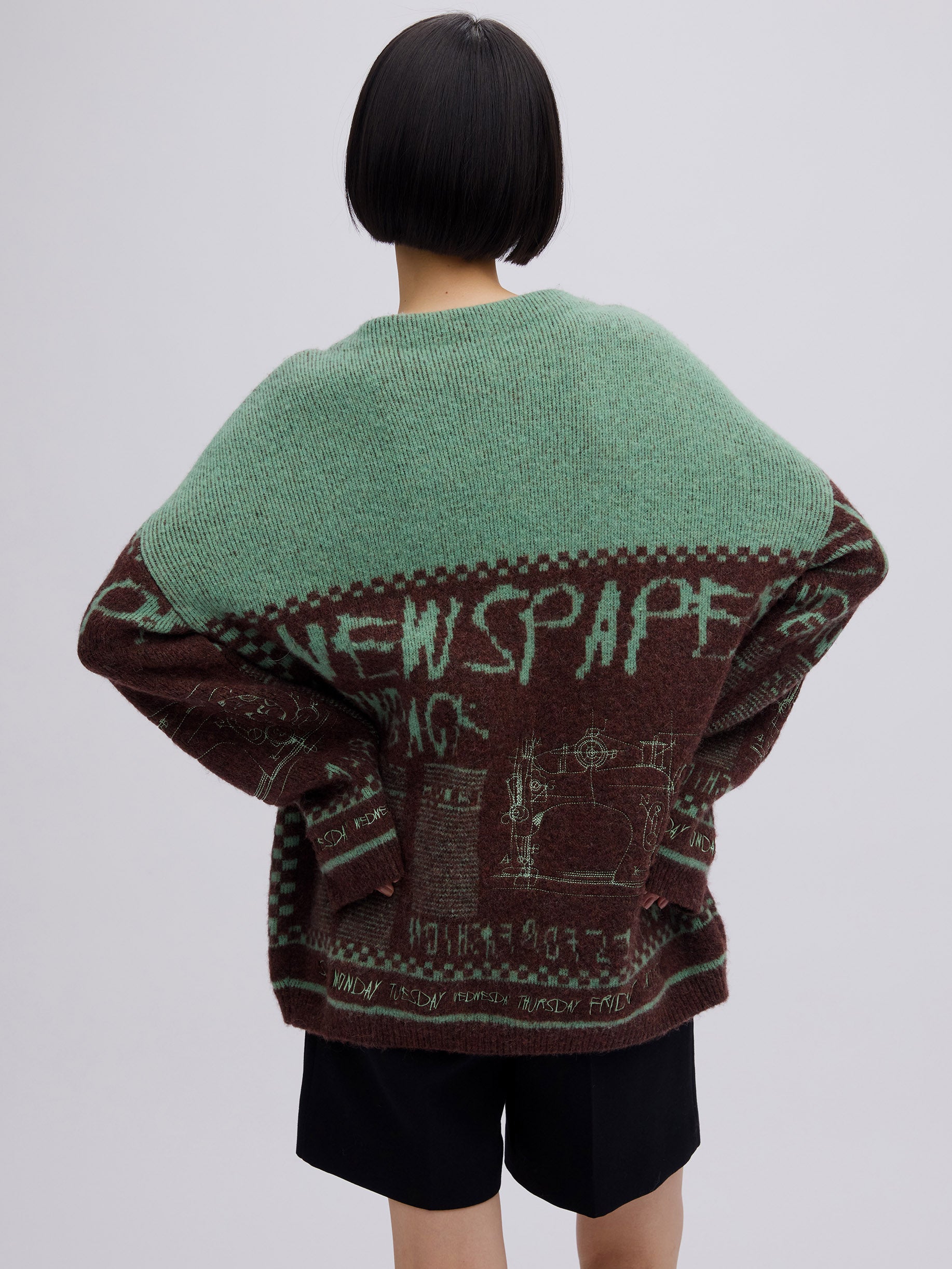 NEWS PAPER JACQUARED KNIT TOP