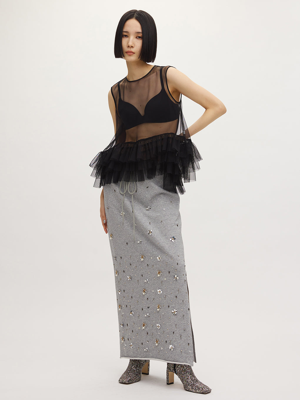 BLACK TULLE HEM RAFFLE TOP