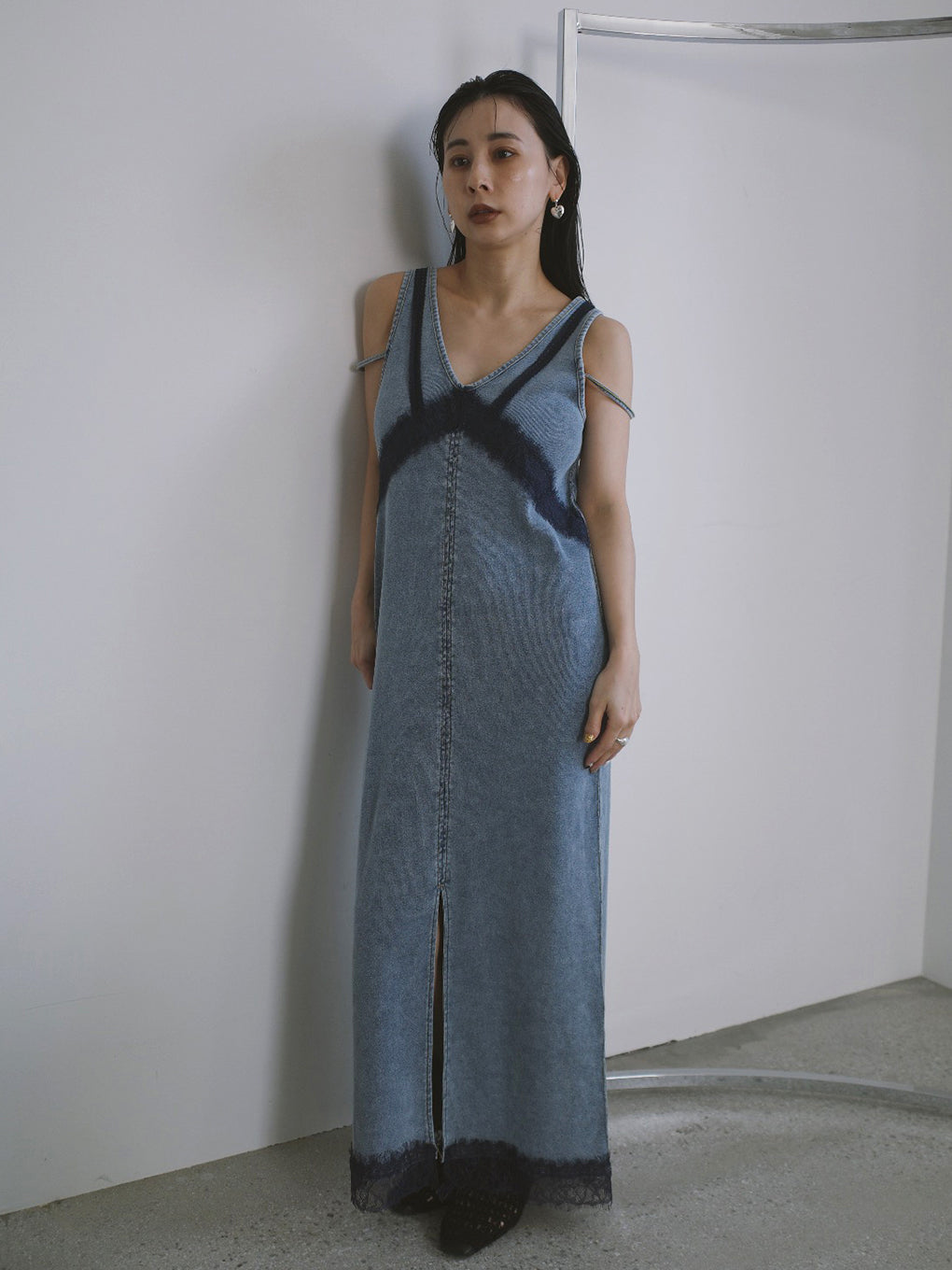MEDI 2WAY DENIM LIKE LACE DOCKING DRESS