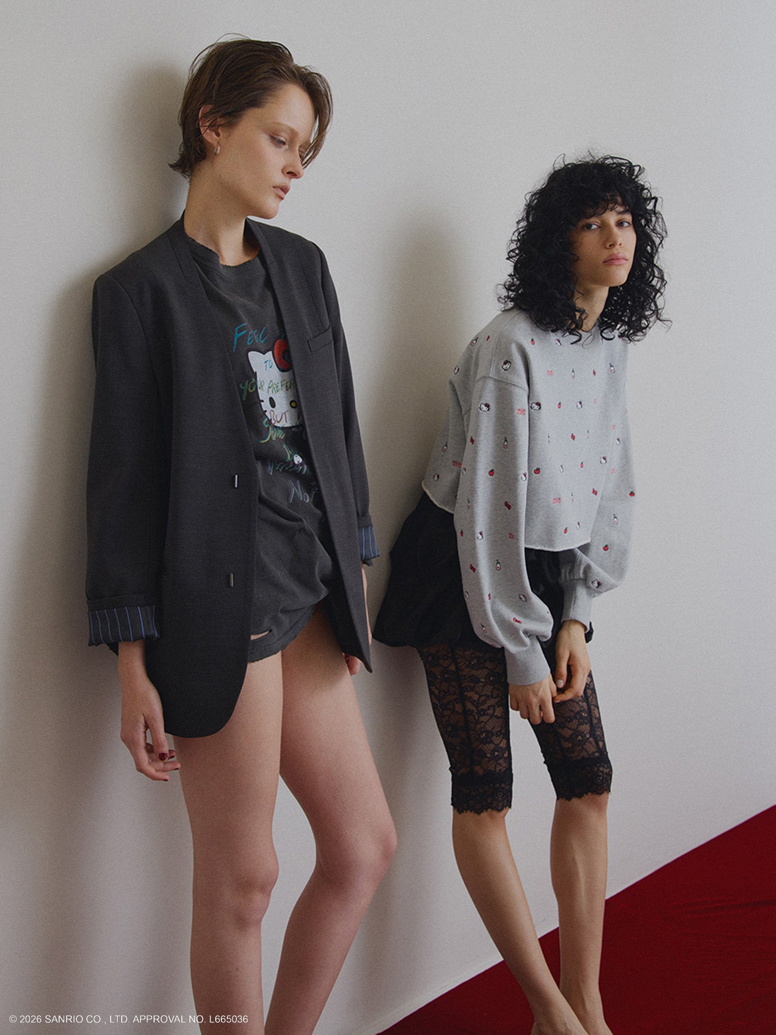 HELLO KITTY×Ameri EMBROIDERY SWEAT TOP