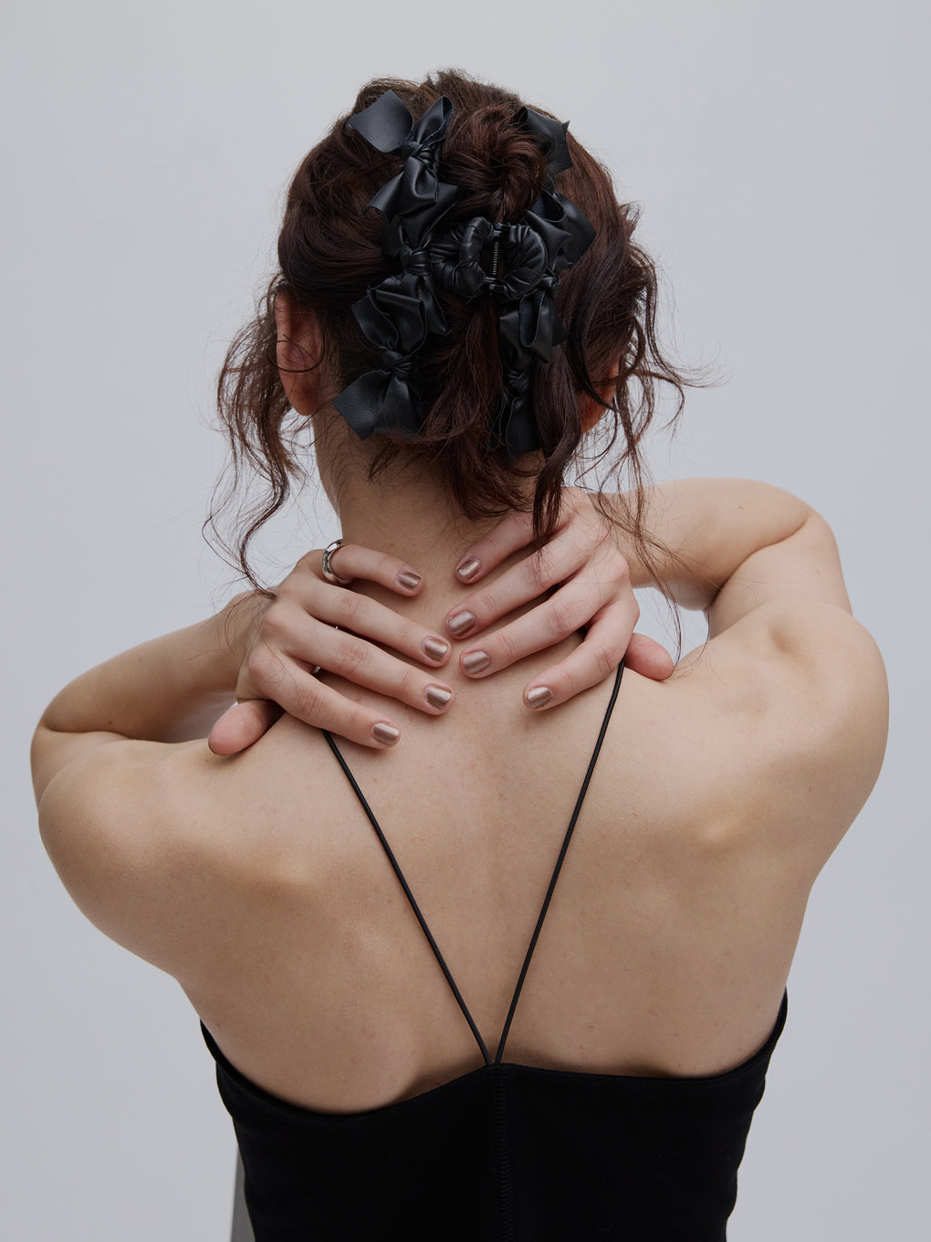 ヘアアクセサリー TRESSE Leather Ruban Clip in Black TRESSE Leather ruban clip