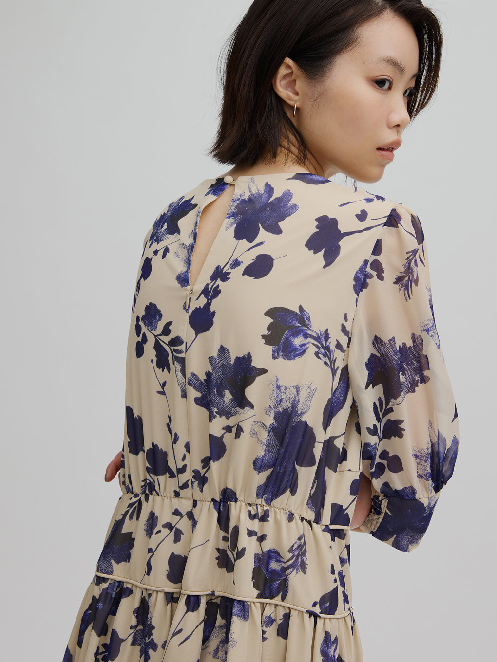 GRAINY FLOWER CHIFFON DRESS