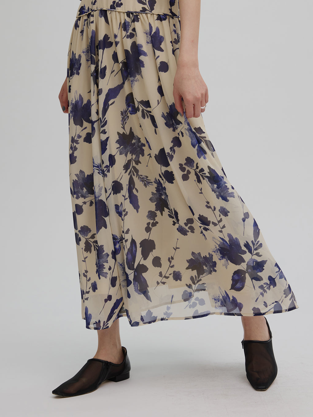 GRAINY FLOWER CHIFFON DRESS