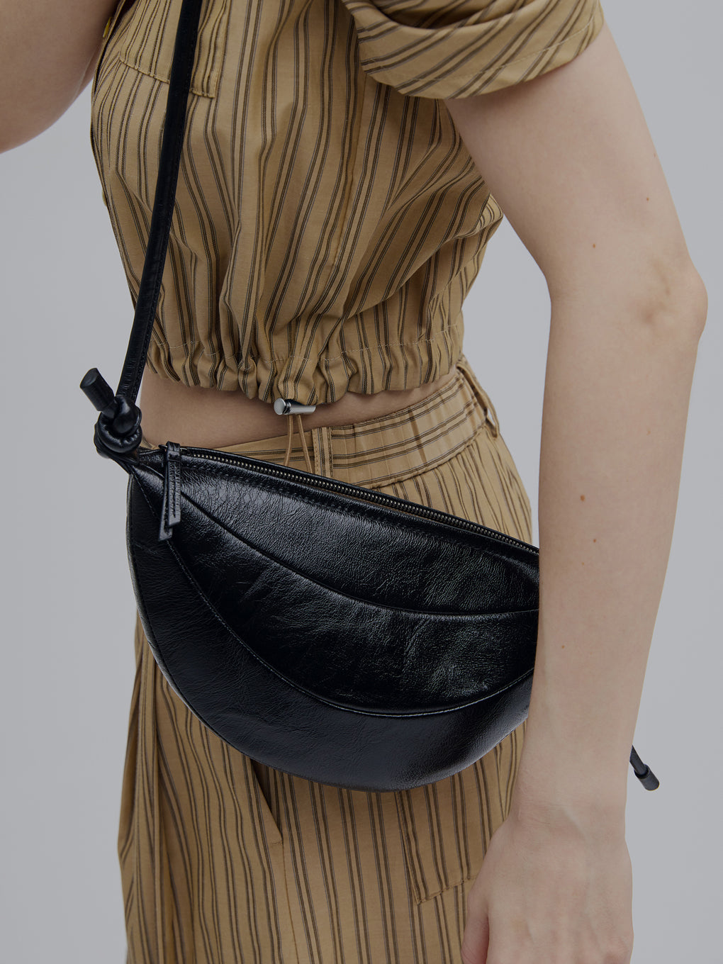 晴*様 Archivépke Small fling bag/ black Archivépke Small fling bag