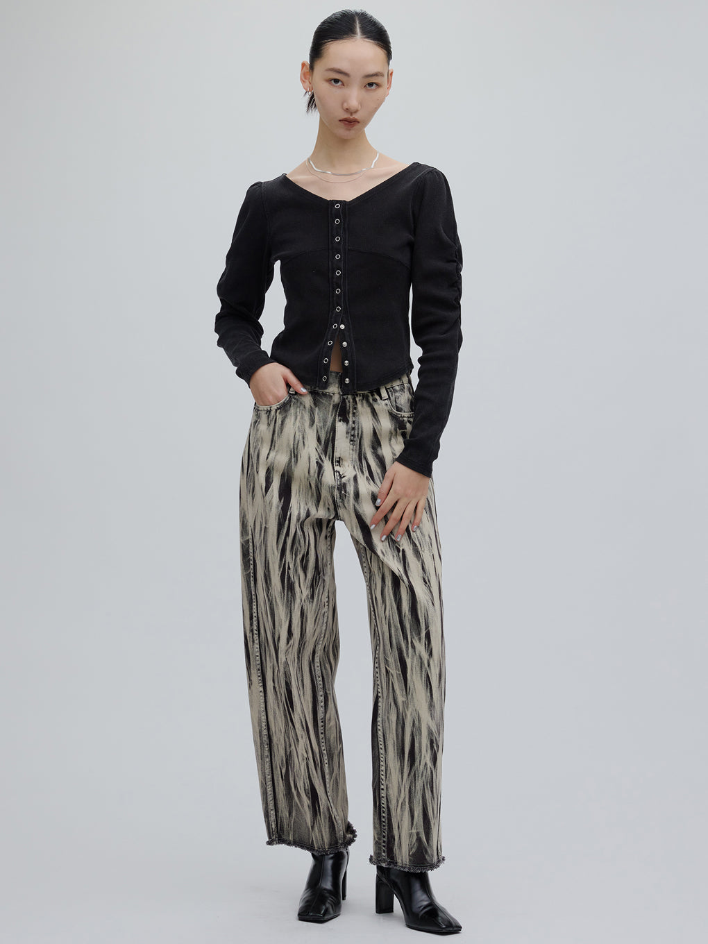 HAND BLEACH LOOSE DENIM