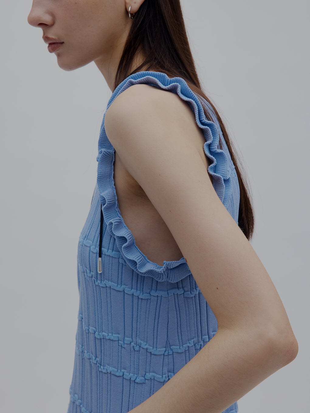 MEDI 2WAY WAVY FRILL KNIT DRESS