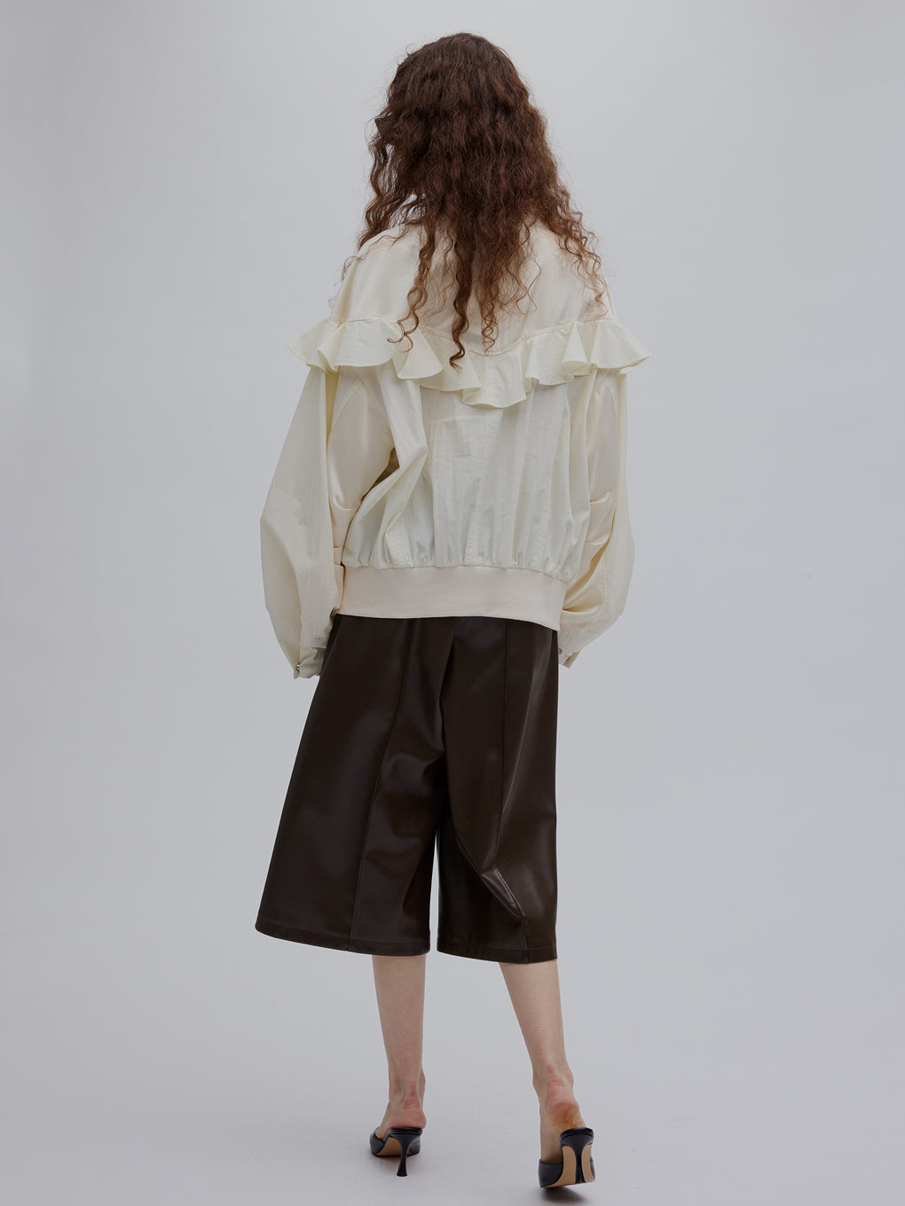 SYNTHETIC LEATHER BERMUDA PANTS