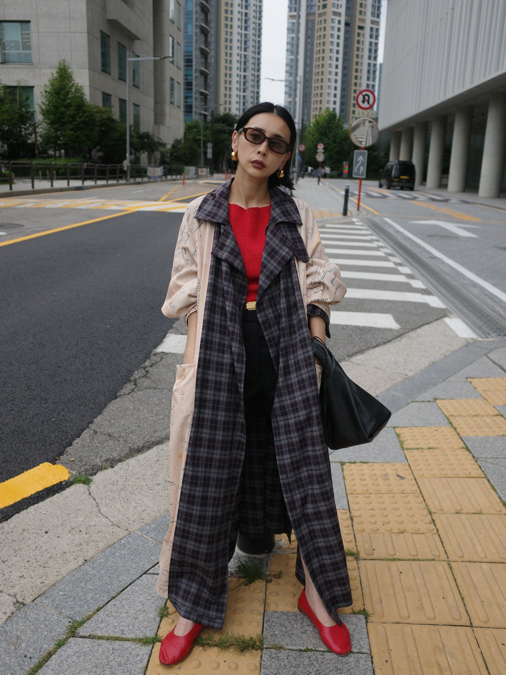 REVERSIBLE PARIS LETTER TRENCH COAT