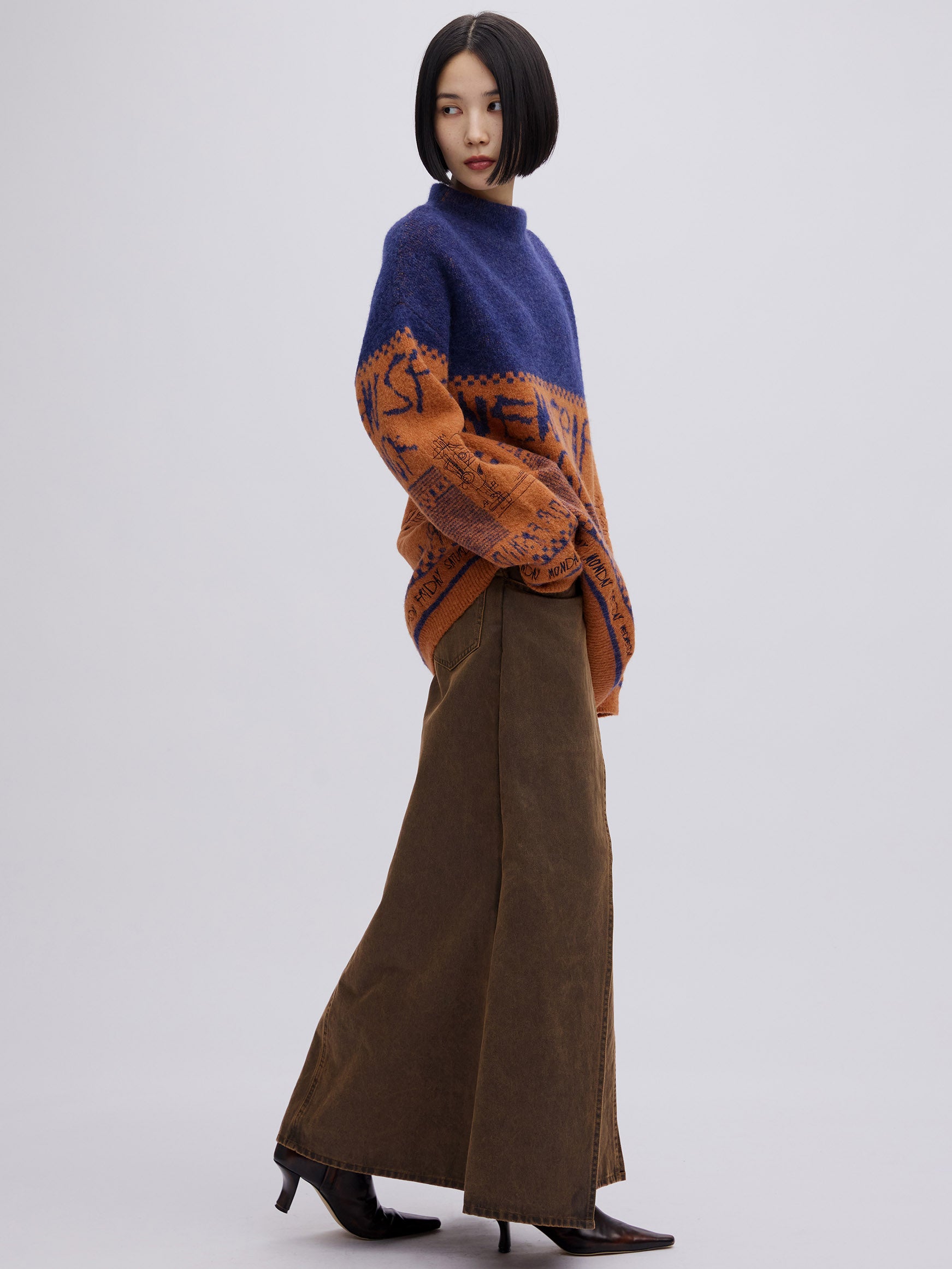 NEWS PAPER JACQUARED KNIT TOP