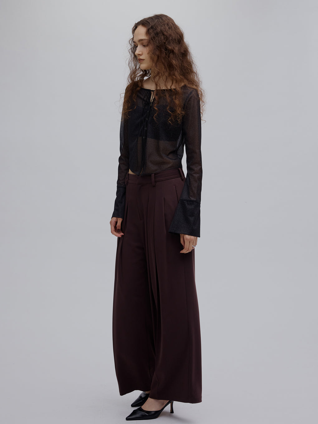 MODERN BALANCE TUCK PANTS