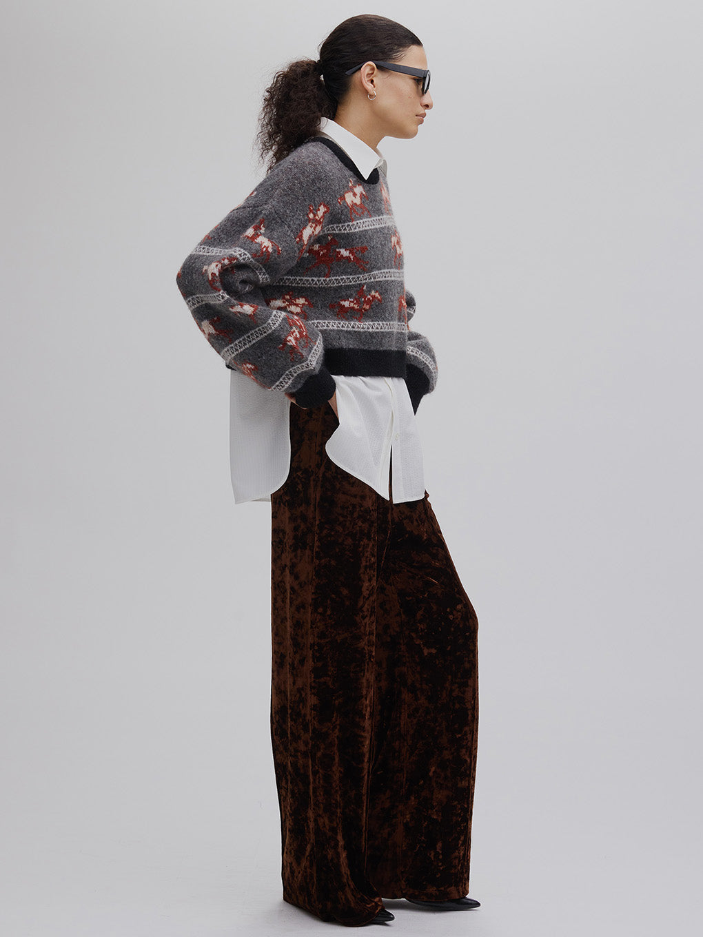 UND HORSE PATTERN KNIT