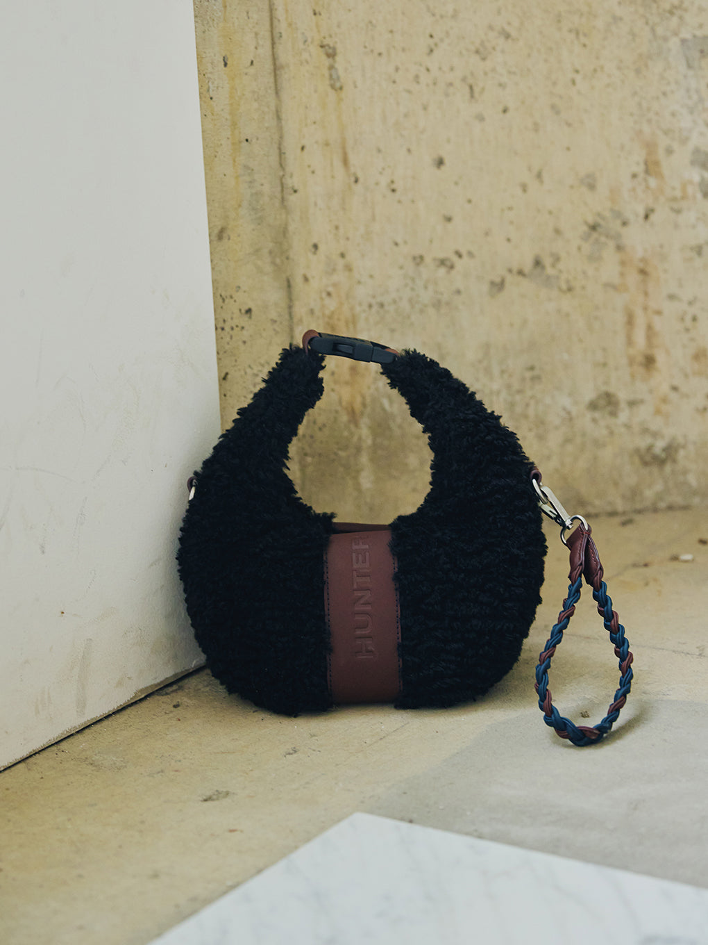 HUNTER×Ameri BOUCLE MINI CROSSBODY BAG