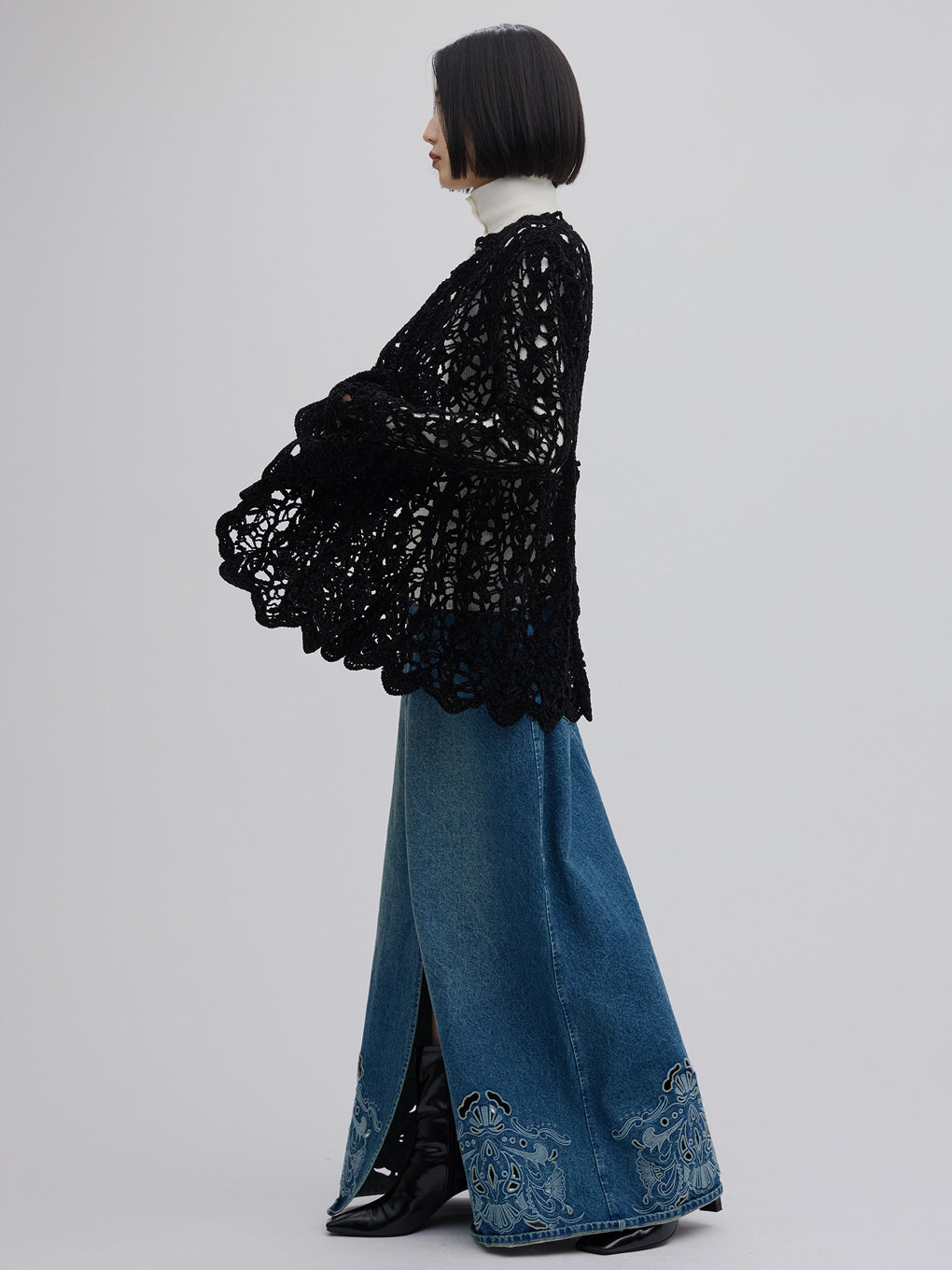 UND CUTWORK EMBROIDERY DENIM SKIRT