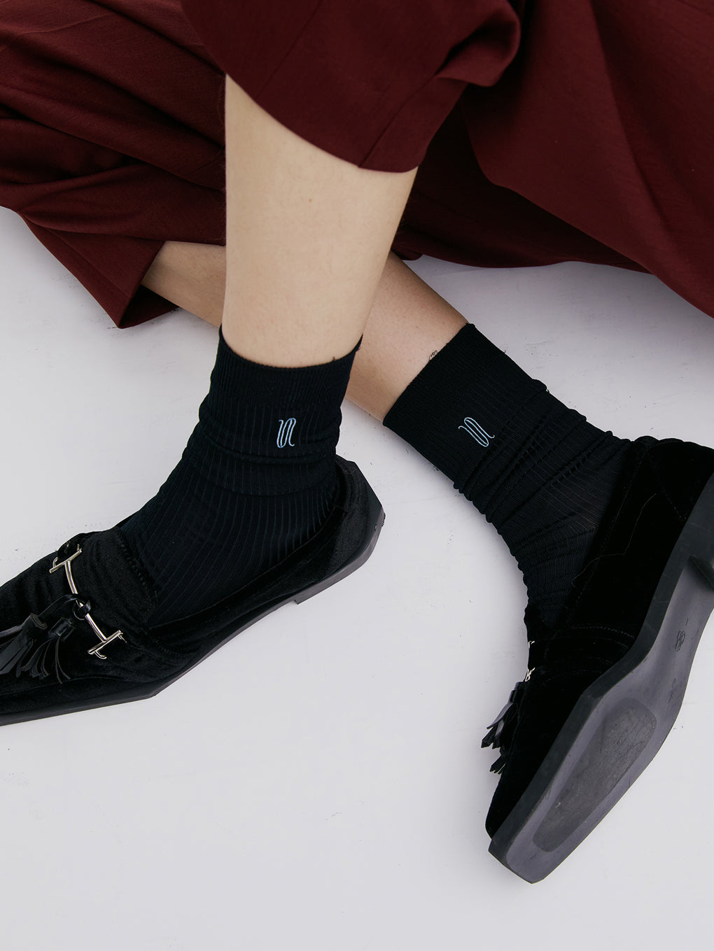 Tabio × Ameri GLOSSY SHEER SOCKS