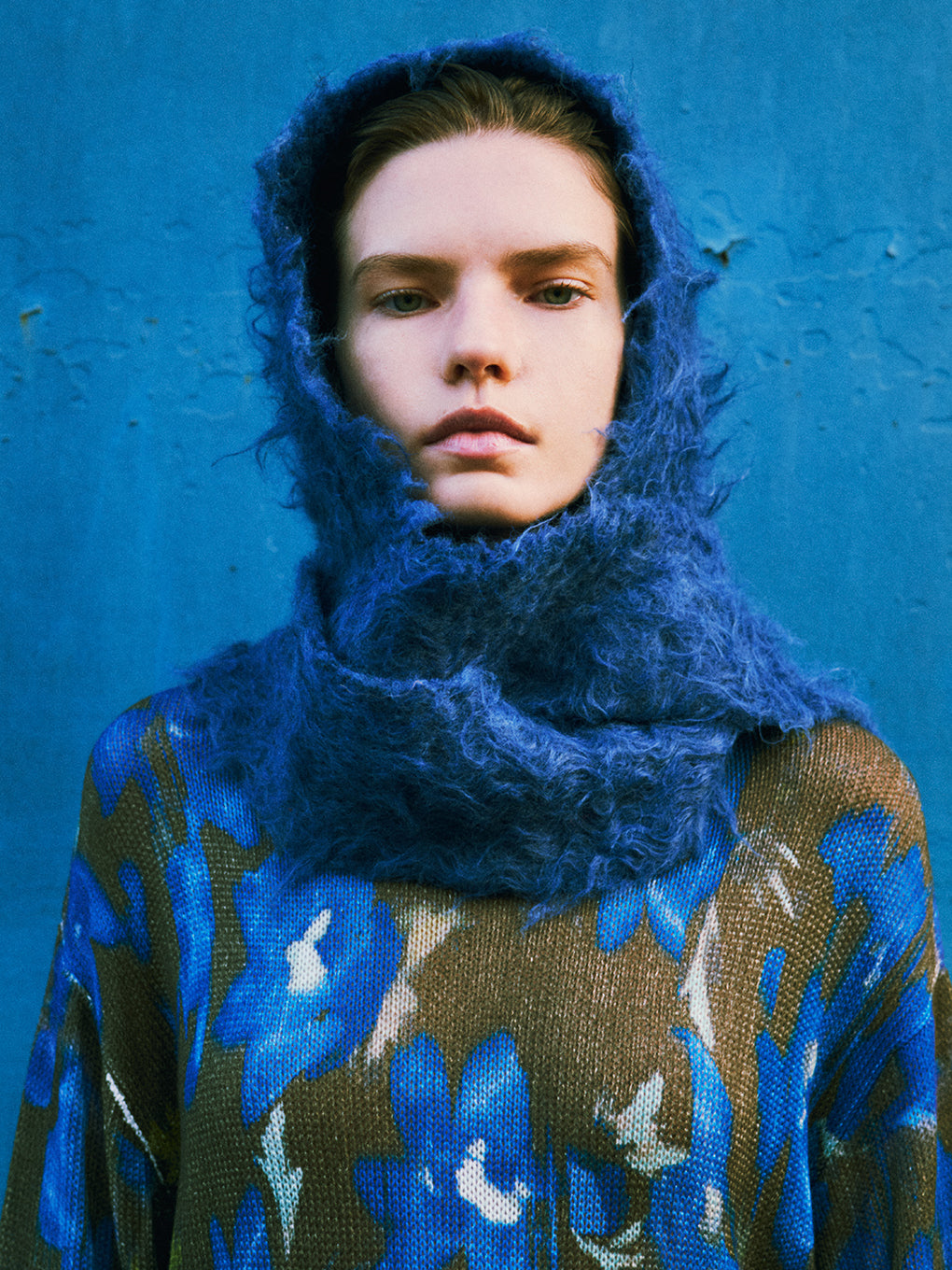 SHAGGY HOODED KNIT MUFFLER