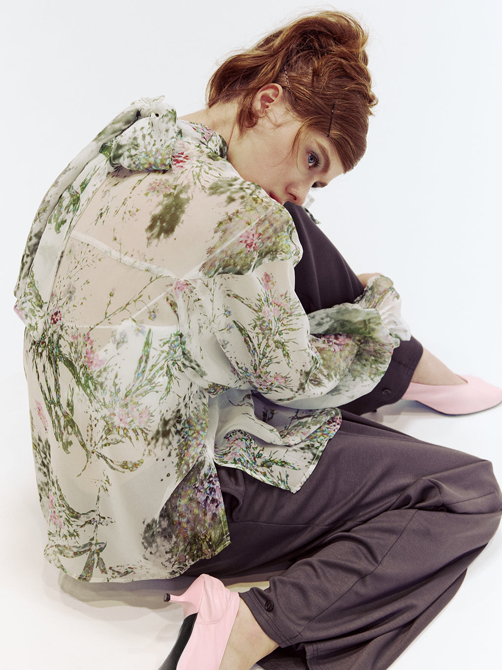 2WAY HOLOGRAM FLOWER SHEER BOW TIE SHIRT
