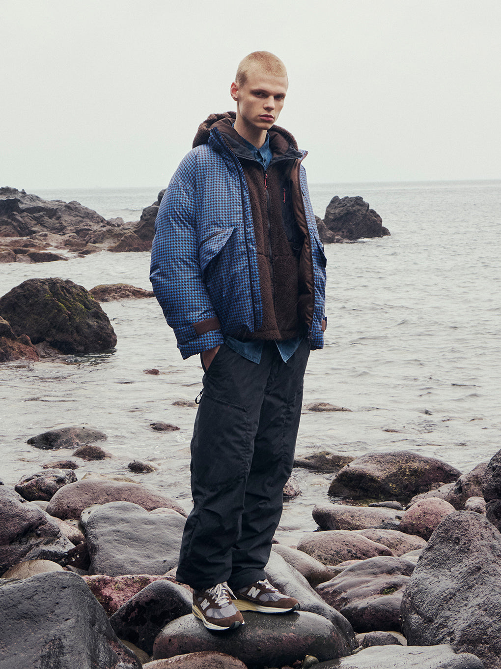NANGA × Ameri POCKET HOUNDSTOOTH DOWN COAT