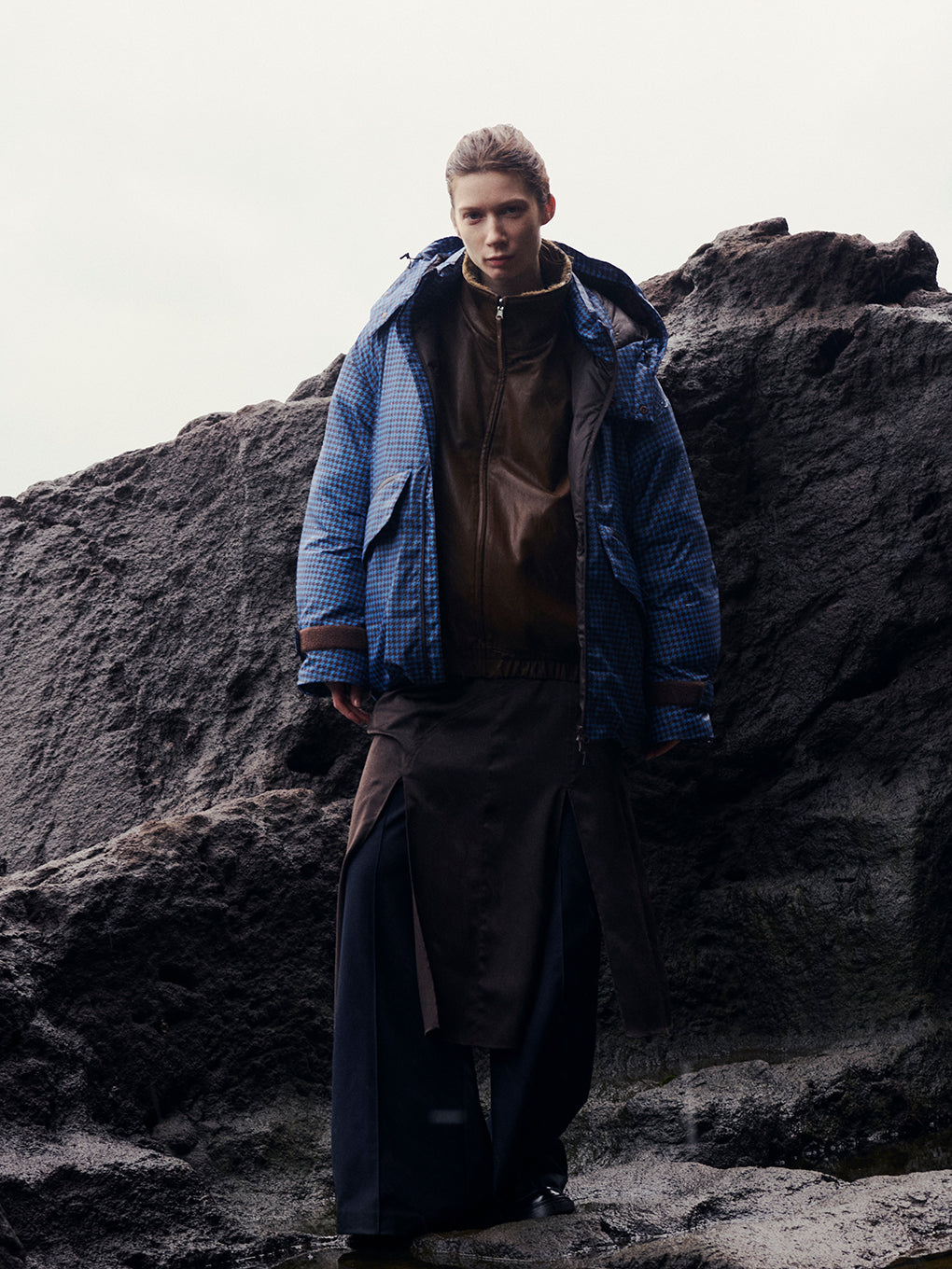 NANGA × Ameri POCKET HOUNDSTOOTH DOWN COAT