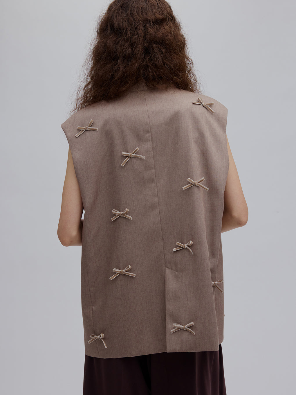 RIBBON SCATTERED VEST