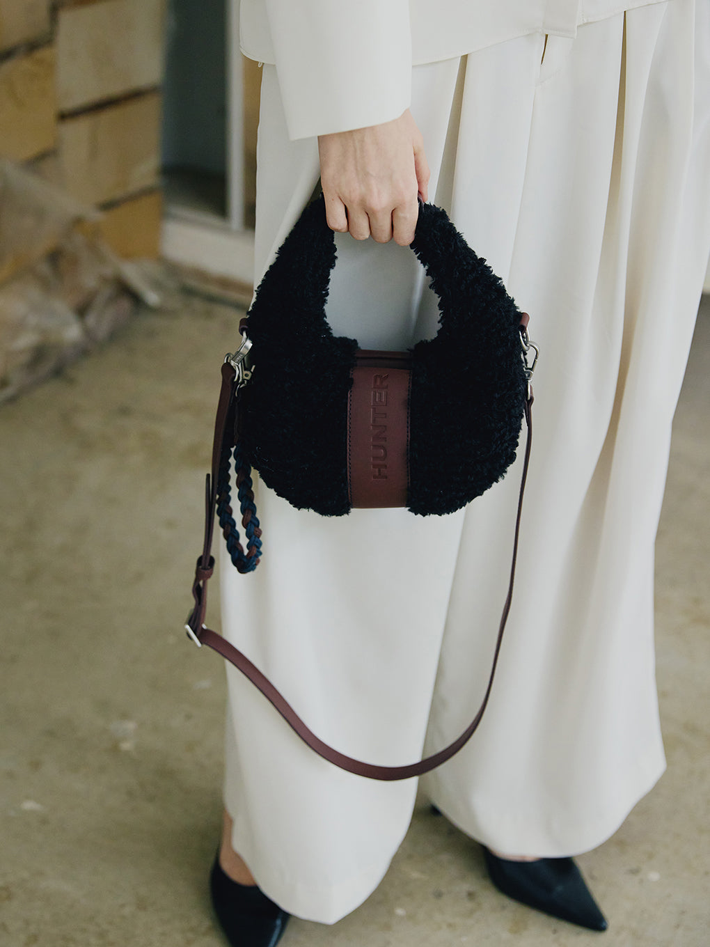 HUNTER×Ameri BOUCLE MINI CROSSBODY BAG