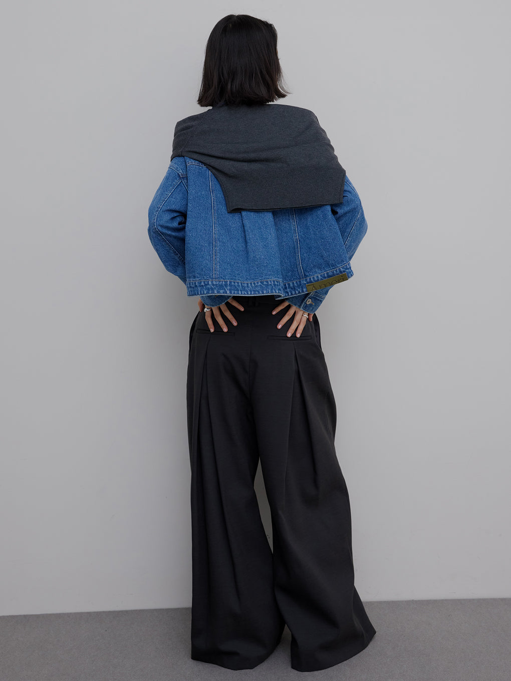 JAPAN MADE BACK FLARE DENIM JACKET