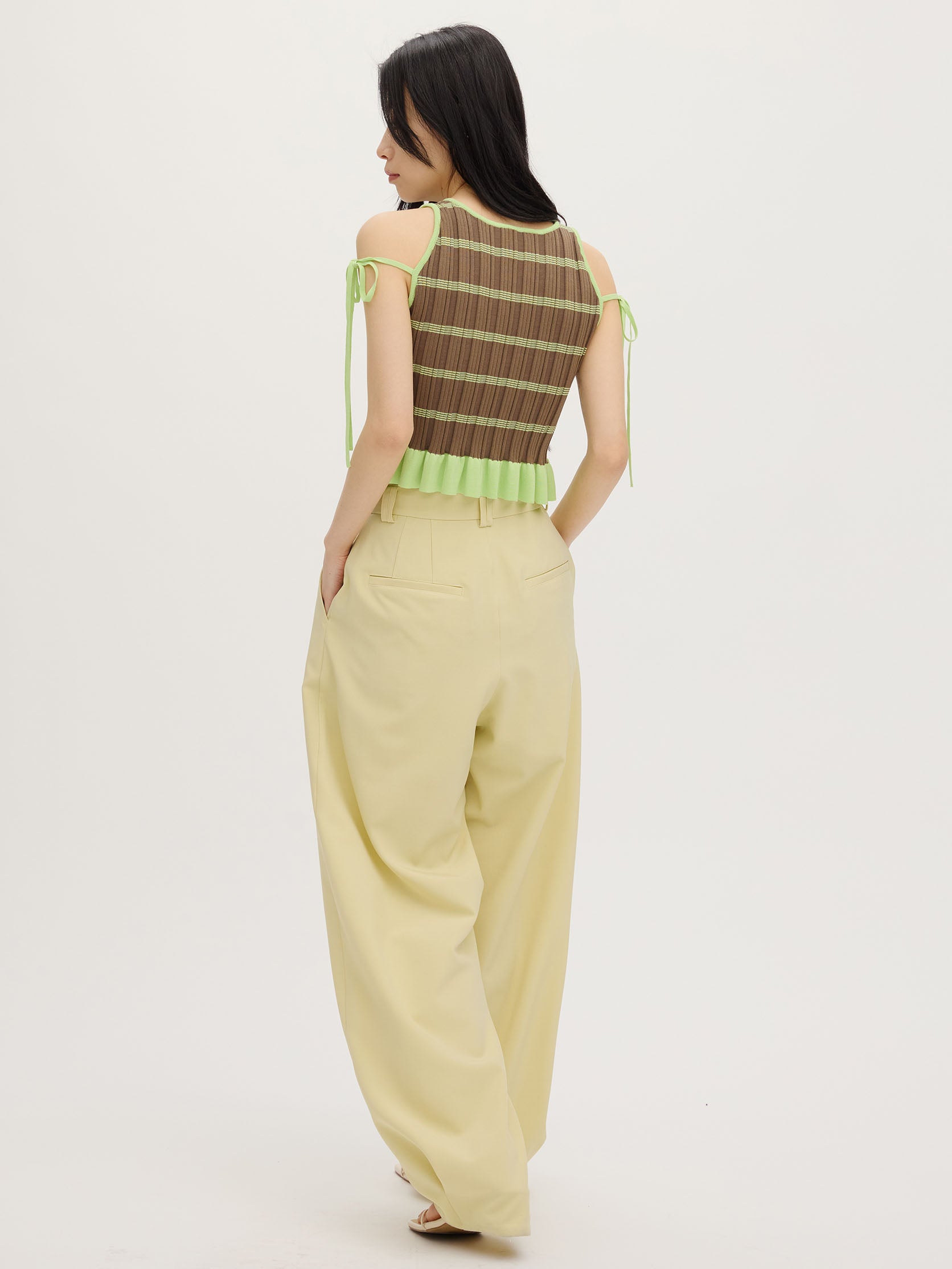 MEDI PURIPURI SHORT KNIT TOP