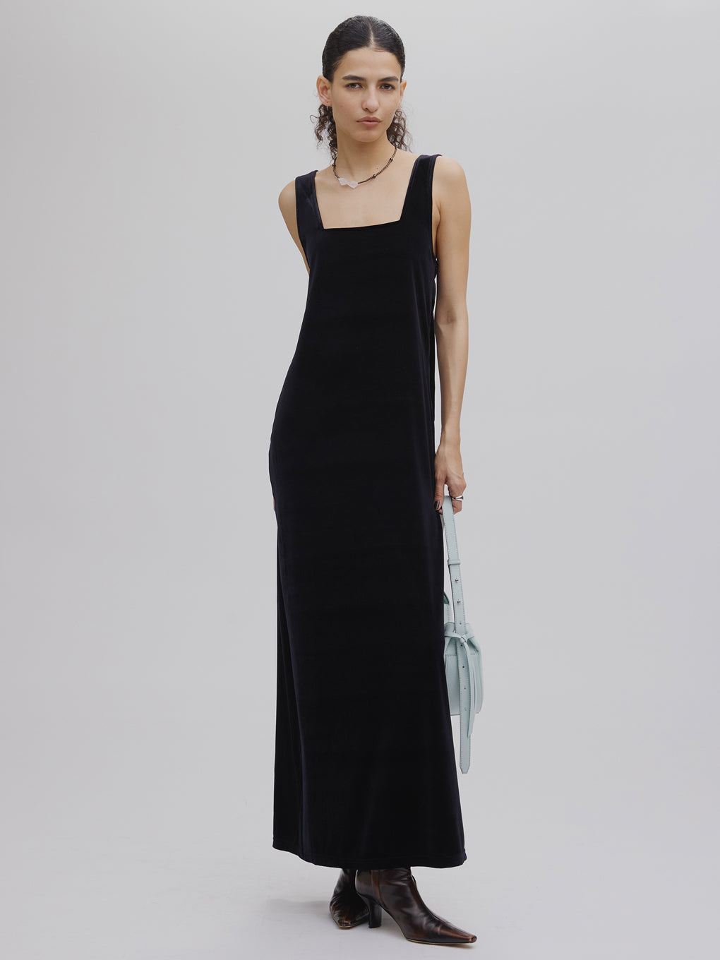 UND OFF SHOULDER VELOUR CARDIGAN SET DRESS