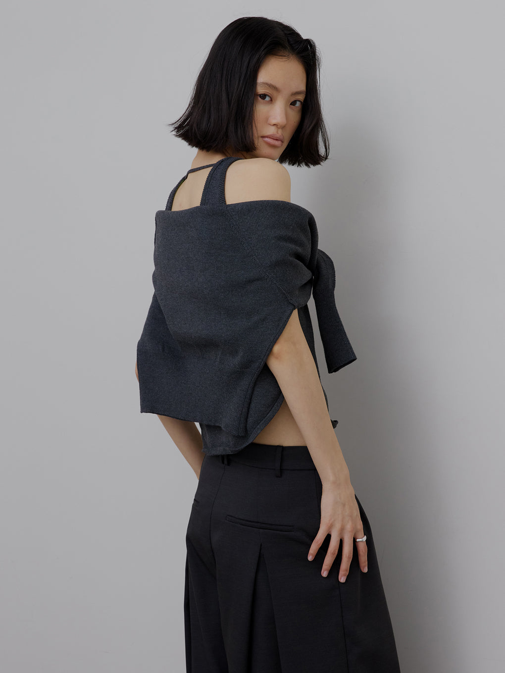 LOW BASIC WAIST STOP KNIT TOP