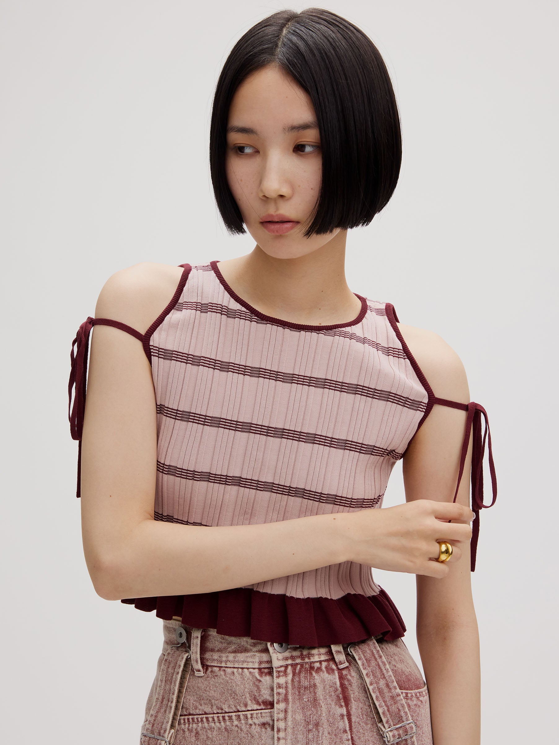 MEDI PURIPURI SHORT KNIT TOP