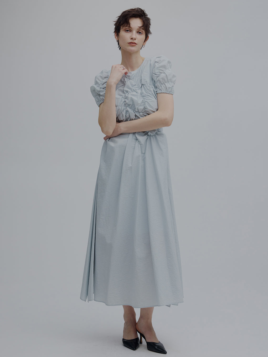 BUMPY GATHER FLARE DRESS