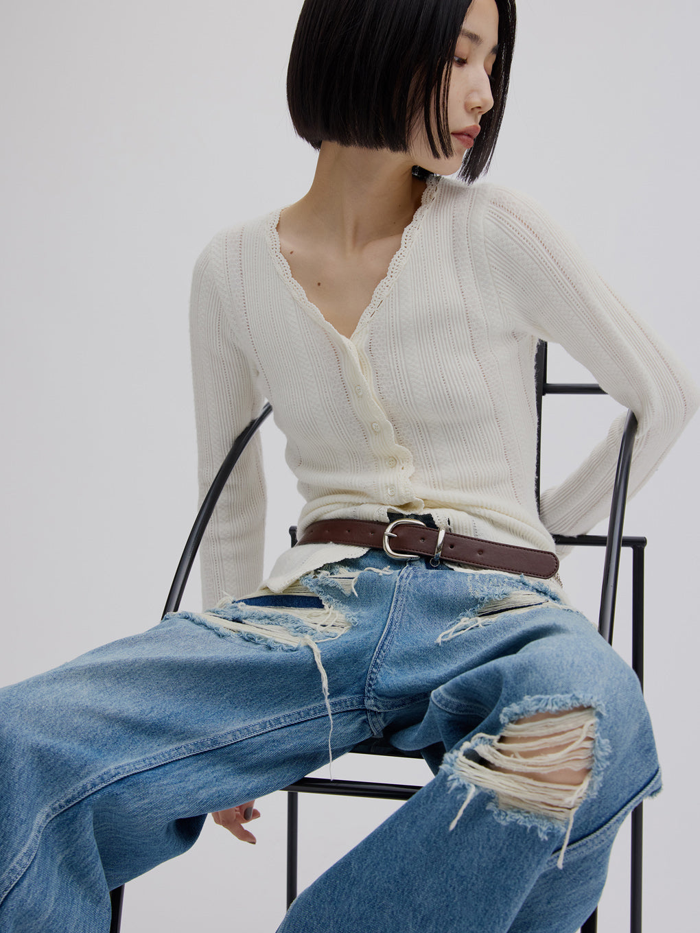 UND PIN TUCK LACE LIKE  KNIT TOP