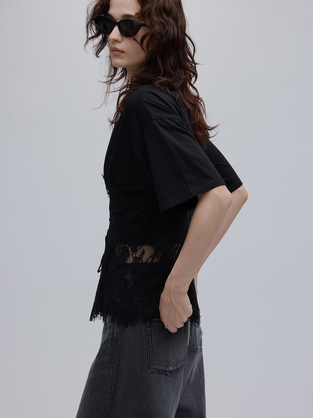 CORSET LIKE LACE DOCKING TEE
